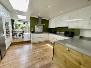 Photo 8- click for photo gallery